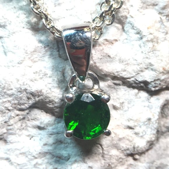 Genuine Chrome Diopside .925 Pendant Natural Gemstone Sterling Silver - Picture 7 of 16
